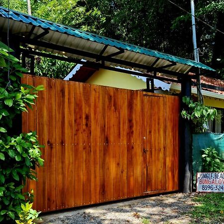 Jungle Beach Bungalow With Ac & Fiber Optic Puerto Viejo de Talamanca 外观 照片