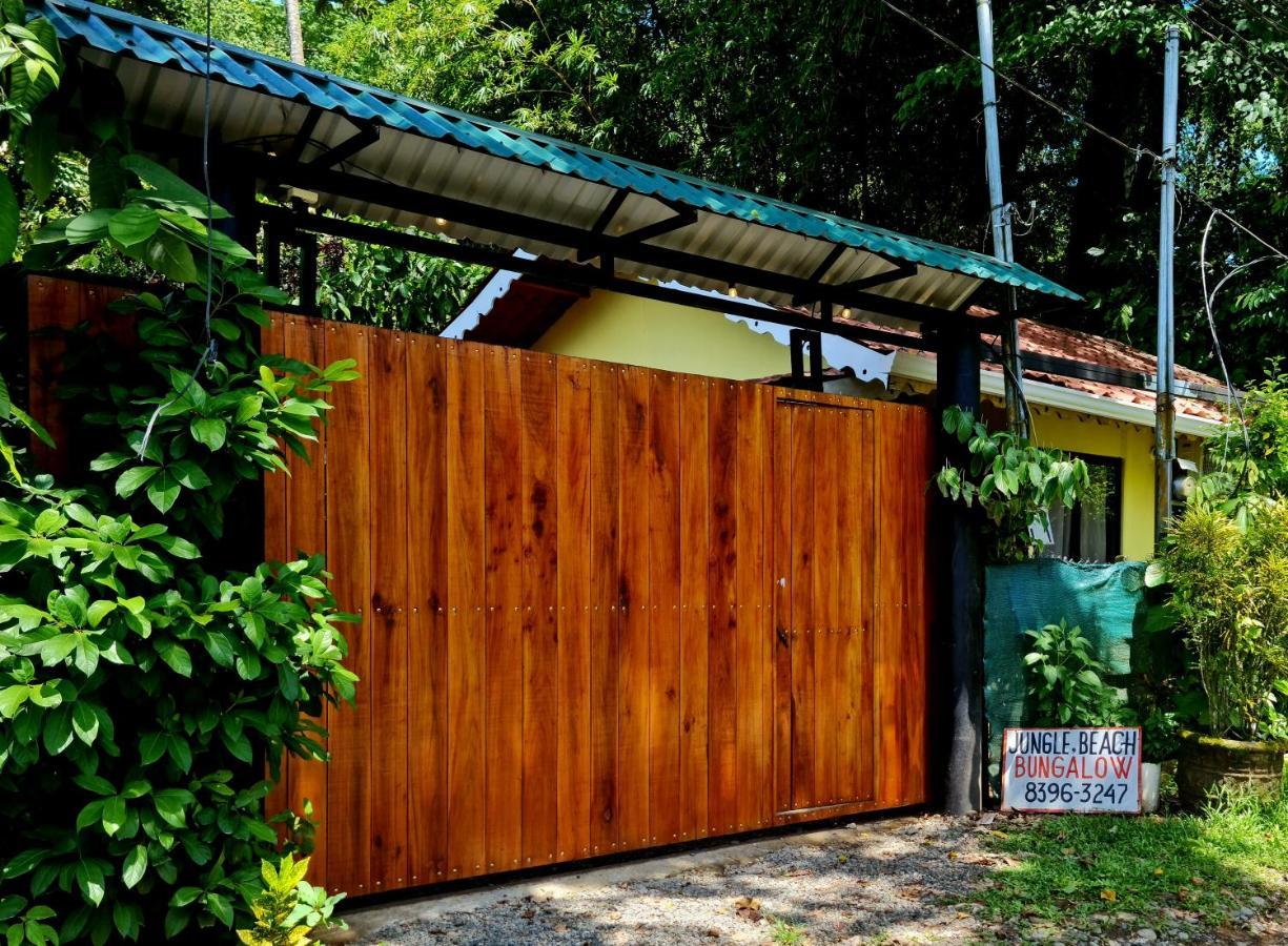 Jungle Beach Bungalow With Ac & Fiber Optic Puerto Viejo de Talamanca 外观 照片